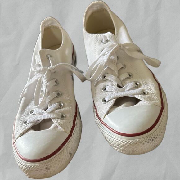 CONVERSE All Star White w/ Red Line Lo Tops Unisex Sneakers Size 7.5 - Picture 1 of 5